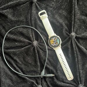 Garmin VivoActive 5 Smartwatch